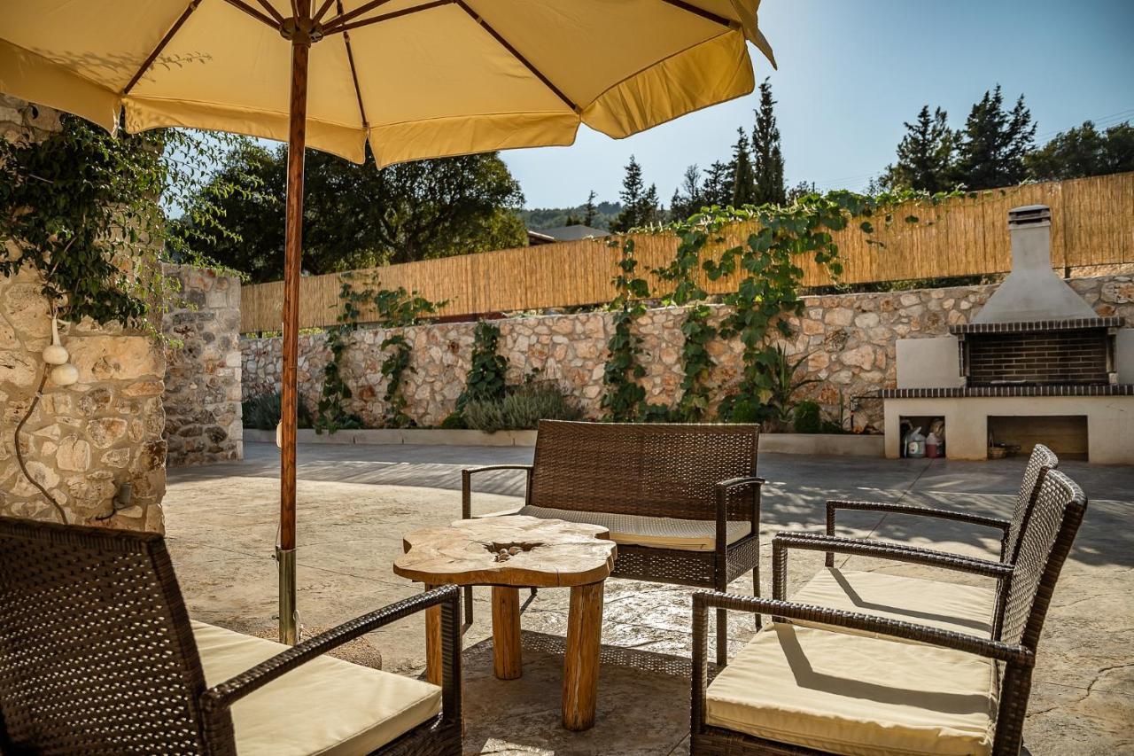 Gagouinos Cottage Korithion Luaran gambar