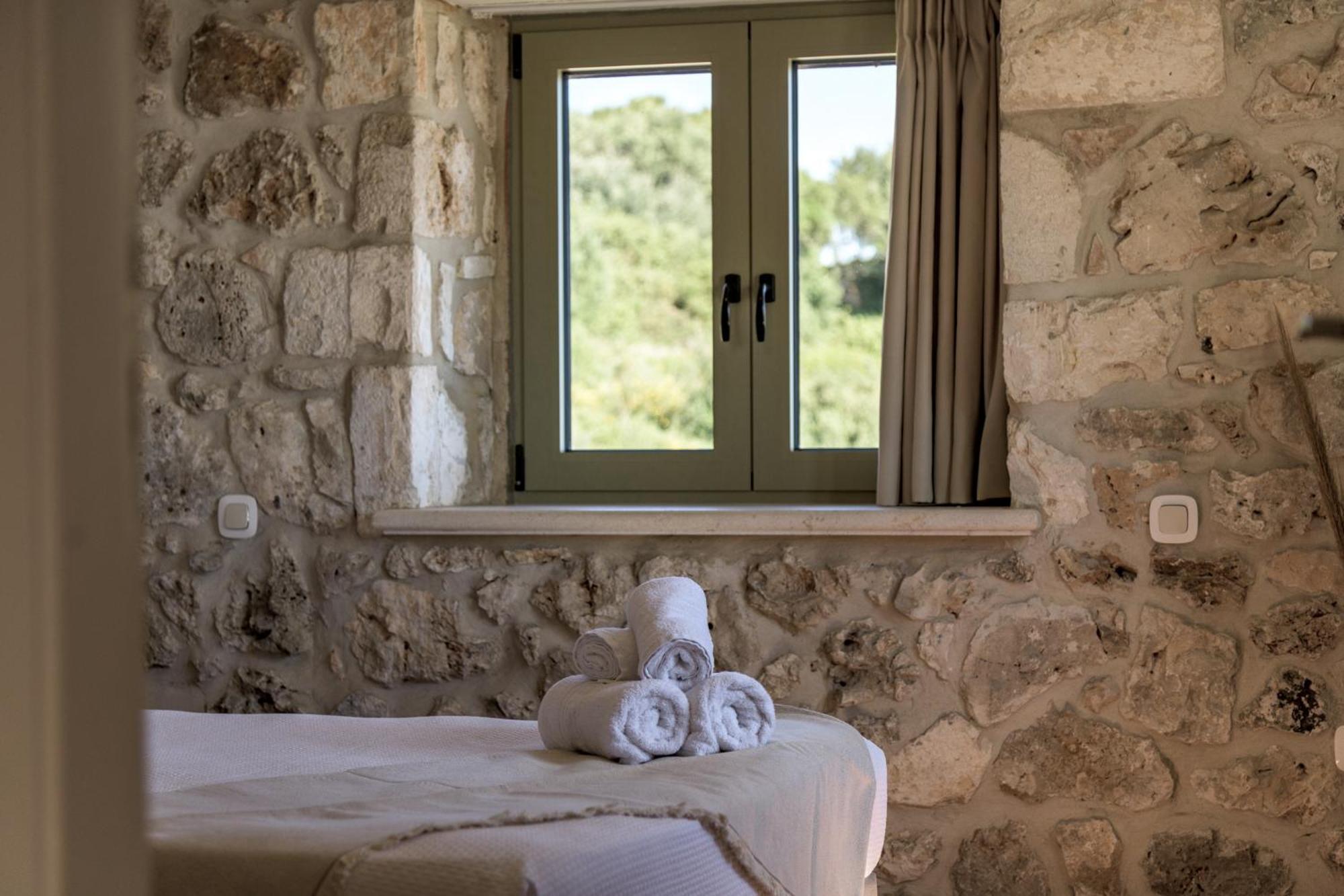 Gagouinos Cottage Korithion Luaran gambar
