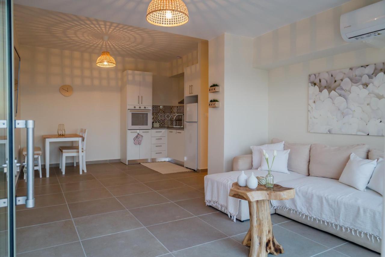 Gagouinos Cottage Korithion Luaran gambar