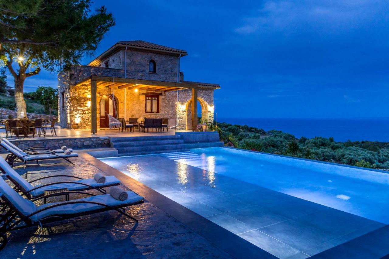 Gagouinos Cottage Korithion Luaran gambar