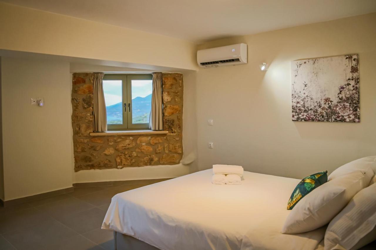 Gagouinos Cottage Korithion Luaran gambar